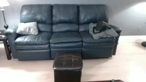 Snapshot of x69xsmilyx69x chatting on December 5, 2024, 3:59 am Kevin online show from December 5, 2024, 3:59 am