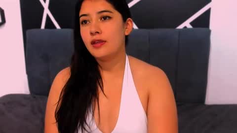 Adeline online show from November 6, 2025, 11:15 pm