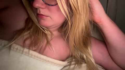 Mariah  online show from October 19, 2025, 10:38 am