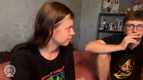 Philipp and Este online show from July 20, 2026, 9:23 am