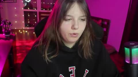 LOVE NERDS ONLY online show from January 7, 2026, 4:48 am