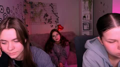 Snapshot of x_yasmin_x chatting on February 23, 2026, 10:45 am Yasmin online show from February 23, 2026, 10:45 am