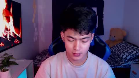 Prince Aldrian  online show from March 11, 2025, 12:22 am