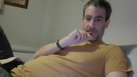 xalegarmax online show from May 15, 2026, 9:11 pm