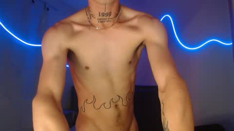 xalejo_max online show from September 21, 2025, 4:08 pm