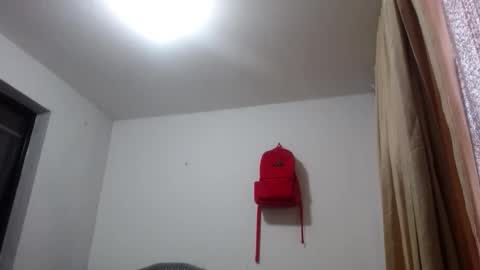 xalejo_max online show from October 19, 2025, 12:28 pm