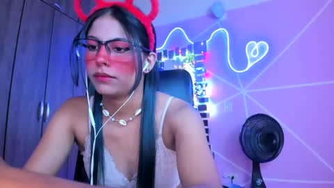 XALLYSONX online show from January 22, 2025, 2:46 pm