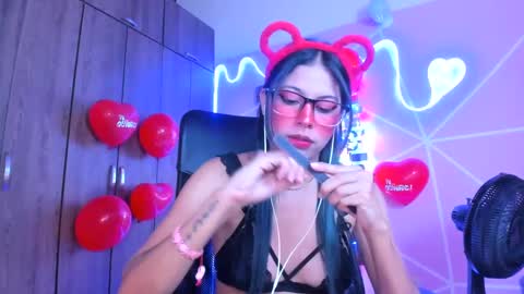 XALLYSONX online show from February 15, 2025, 5:39 pm