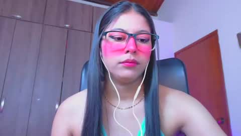XALLYSONX online show from June 17, 2026, 11:45 am