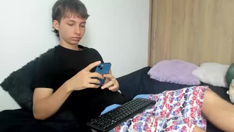 Snapshot of xamyu chatting on December 7, 2024, 9:00 pm Xam online show from December 7, 2024, 9:00 pm