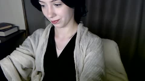 xan_ex online show from September 19, 2025, 7:36 pm