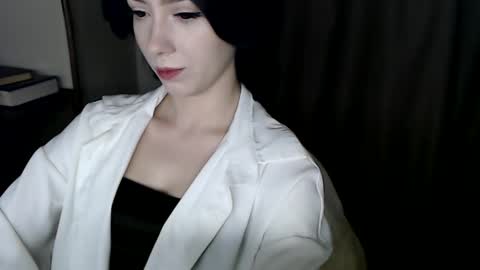 xan_ex online show from November 18, 2025, 1:33 am