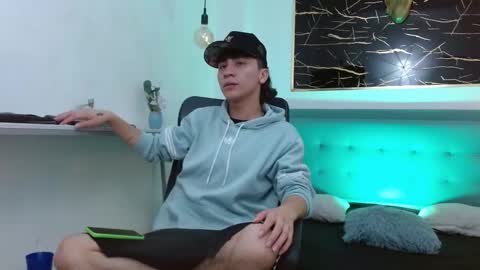 xandergrey8 online show from February 3, 2026, 7:08 pm