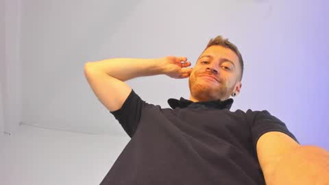 xandergunn online show from January 11, 2025, 1:43 pm