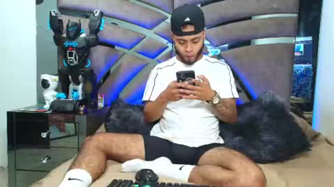 Xanderstone online show from June 16, 2026, 4:48 am