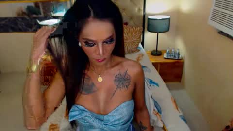 THALIA MOUNT online show from February 6, 2025, 8:18 am