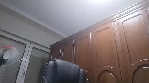 xavi5432 online show from October 13, 2025, 8:31 pm