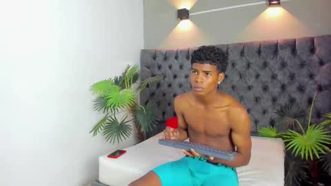 Snapshot of xavi_lee chatting on October 13, 2025, 5:18 am XAVI online show from October 13, 2025, 5:18 am