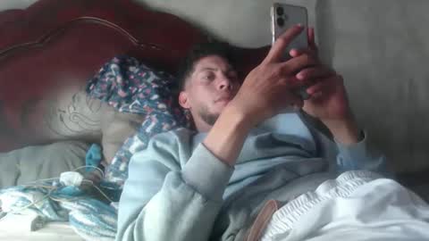 Snapshot of xavicock24 chatting on April 21, 2026, 12:44 pm xavicock24 online show from April 21, 2026, 12:44 pm