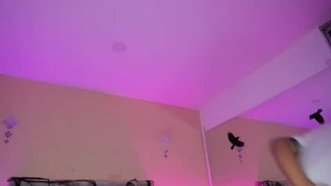 Snapshot of xavier_fox__ chatting on October 18, 2025, 3:42 am xavier fox online show from October 18, 2025, 3:42 am