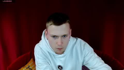 xavier_night81 online show from October 23, 2025, 7:18 am