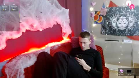 xavier_night81 online show from October 28, 2025, 8:40 am