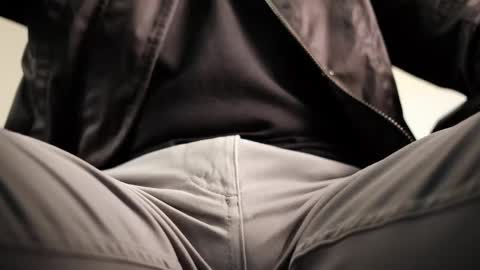 xavierloyd3 online show from October 2, 2025, 1:07 pm