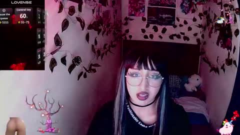 Snapshot of xayah_777 chatting on November 10, 2025, 7:07 am Xayah 777 online show from November 10, 2025, 7:07 am