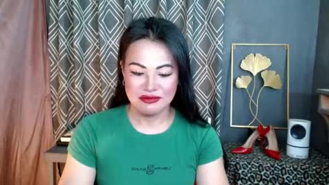 Godess  Lucy online show from April 23, 2026, 5:37 pm