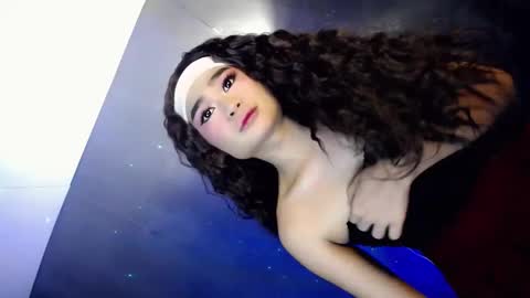 kianna online show from December 22, 2024, 3:22 am