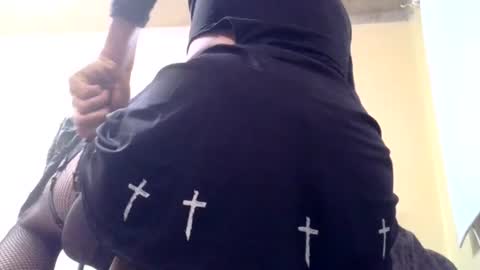 xchrissyxx online show from June 16, 2026, 2:19 pm
