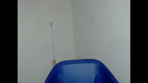 Snapshot of xcreamypussy chatting on January 10, 2025, 2:35 am xcreamypussy online show from January 10, 2025, 2:35 am