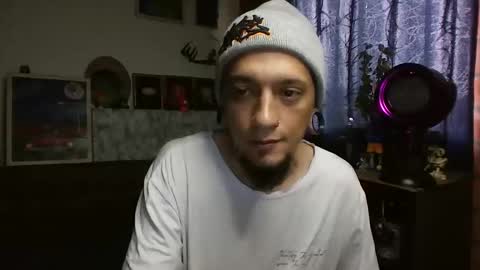 xdantex19 online show from April 15, 2026, 2:46 pm