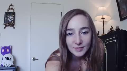 Snapshot of xdinahx chatting on October 4, 2025, 10:41 pm xAlicex online show from October 4, 2025, 10:41 pm