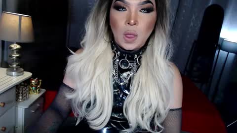 Snapshot of xdirtyflirtyx chatting on September 21, 2025, 5:47 pm Zhavia online show from September 21, 2025, 5:47 pm