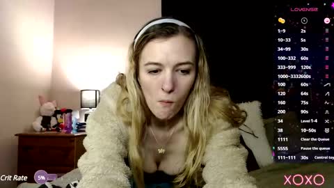 Snapshot of xelliee_rosex chatting on February 19, 2025, 7:06 am EllieeRose online show from February 19, 2025, 7:06 am