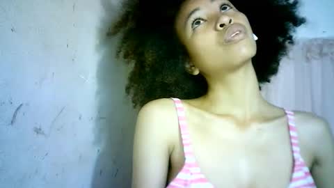 xenna610827 online show from February 10, 2025, 9:04 pm