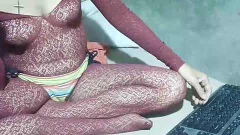 Snapshot of xhotskinny69x chatting on October 21, 2025, 11:49 pm xhotskinny69x online show from October 21, 2025, 11:49 pm