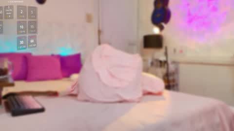 xiaots online show from October 9, 2025, 9:24 pm