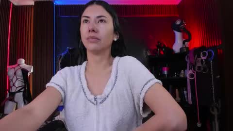 XiaQueen   I M online show from January 15, 2026, 11:37 am