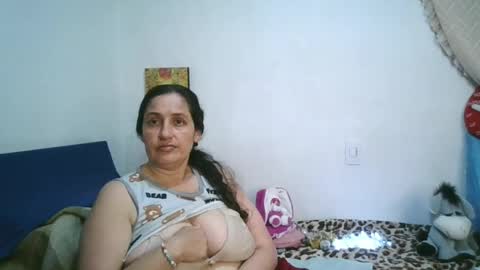 Ximena online show from April 8, 2026, 12:43 am