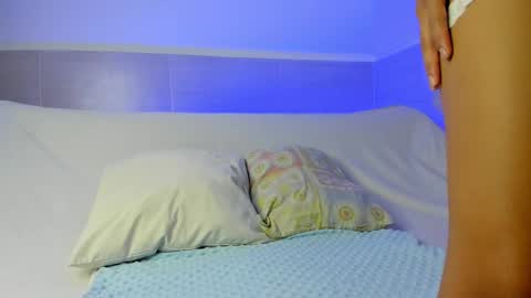 Snapshot of ximena__1 chatting on March 8, 2025, 12:09 pm XIMENA 1 online show from March 8, 2025, 12:09 pm