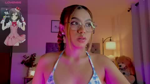 camila online show from July 10, 2026, 9:06 pm