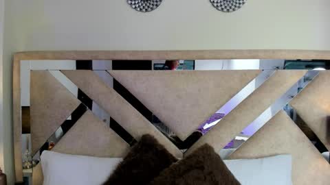 Xime  online show from February 13, 2026, 3:13 am