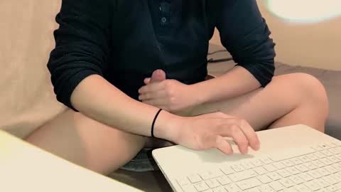 ximradiaz online show from March 18, 2026, 1:42 am