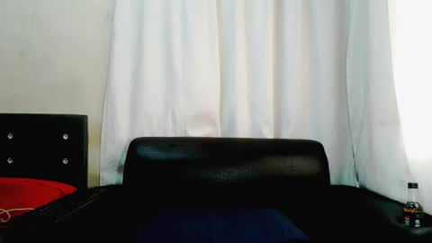 XIndianXFireBallx online show from December 2, 2025, 7:47 am