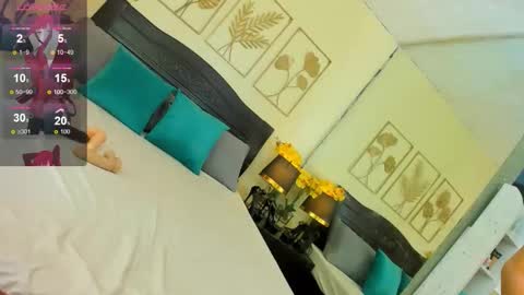 xislandenchantresx online show from September 17, 2025, 7:37 pm