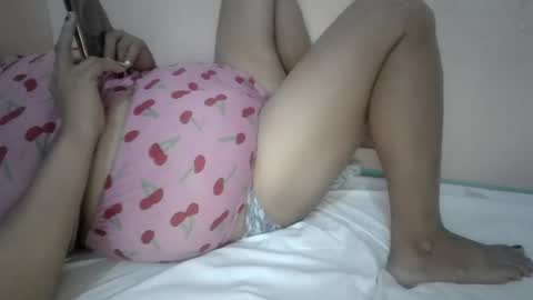 Snapshot of xjuicytits chatting on July 14, 2026, 12:24 am xjuicytits online show from July 14, 2026, 12:24 am