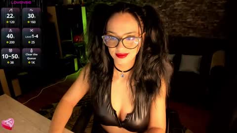 Lara online show from March 1, 2025, 10:21 pm