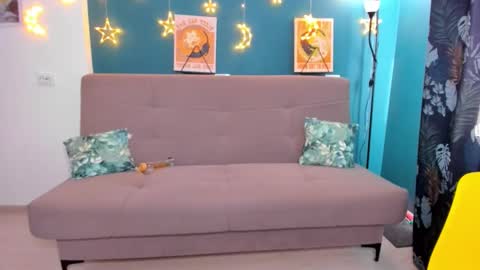 Snapshot of xloe_queen chatting on February 23, 2025, 9:33 am Chloe online show from February 23, 2025, 9:33 am